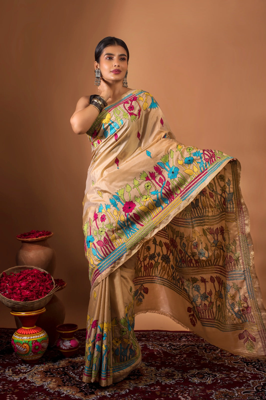 KANIKA – Hand-embroidered beige pure tussar silk Kantha stitch saree with multicolour floral motifs